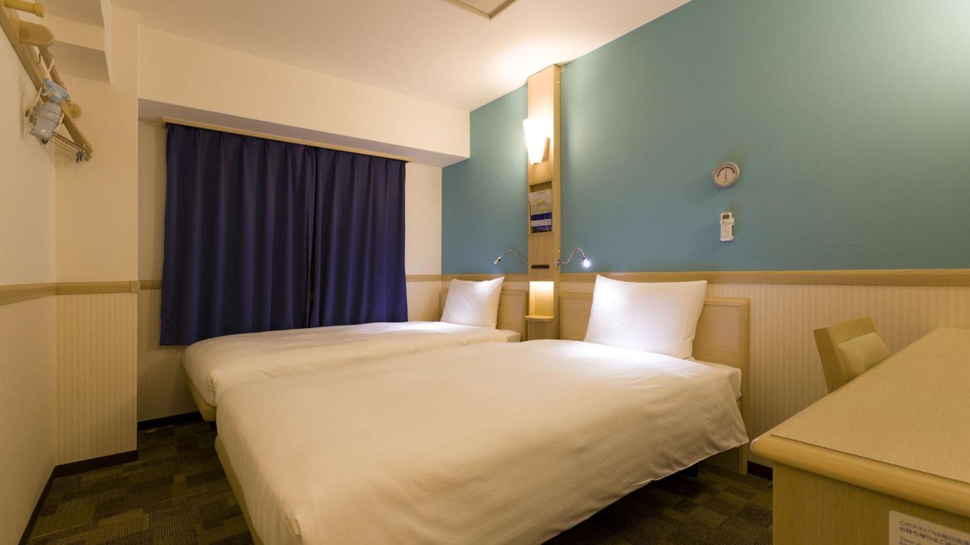 Toyoko Inn Osaka Hankyu Juso-Eki Nishi-Guchi No.2 Room photo